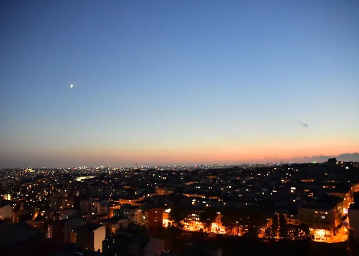 Sevim With A Sea View In Nisantasi Apartman