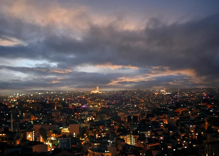 Sevim With A Sea View In Nisantasi Apartman Isztambul