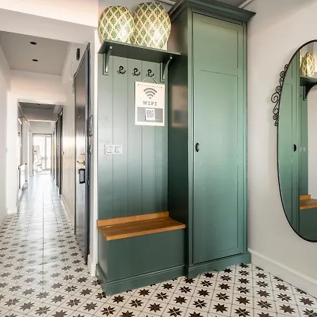 Sevim With A Sea View In Nisantasi *