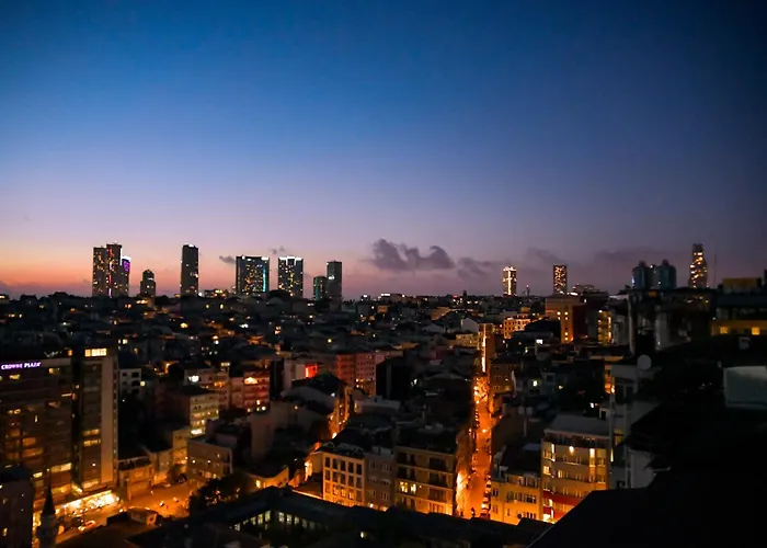 Sevim With A Sea View In Nisantasi Istanbulská provincie