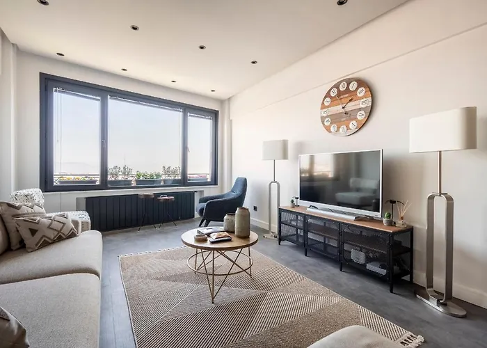 Sevim With A Sea View In Nisantasi Apartmán *