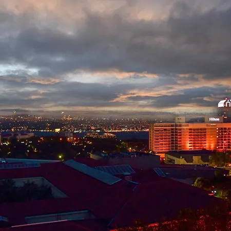 Апартаменты Sevim With A Sea View In Nisantasi *