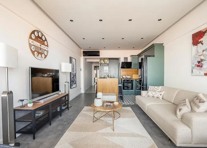 Sevim With A Sea View In Nisantasi