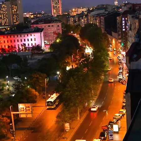 Daire Sevim With A Sea View In Nişantaşı *